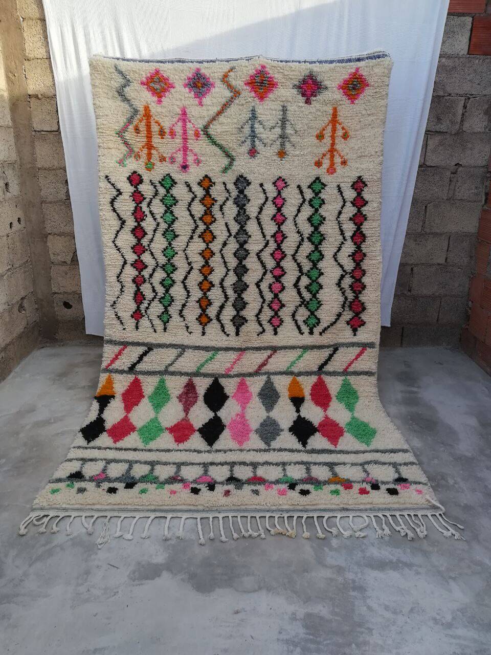 Handmade Moroccan Berber rug 278 X 156 CM