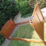 Single pitch pine bed