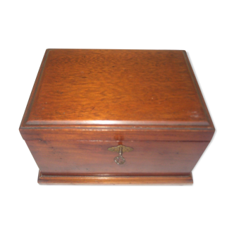 Mahogany case 19th