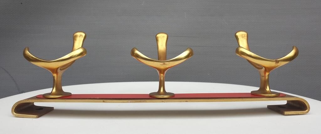 Vintage bistro coat rack with 3 patères gold and red hooks