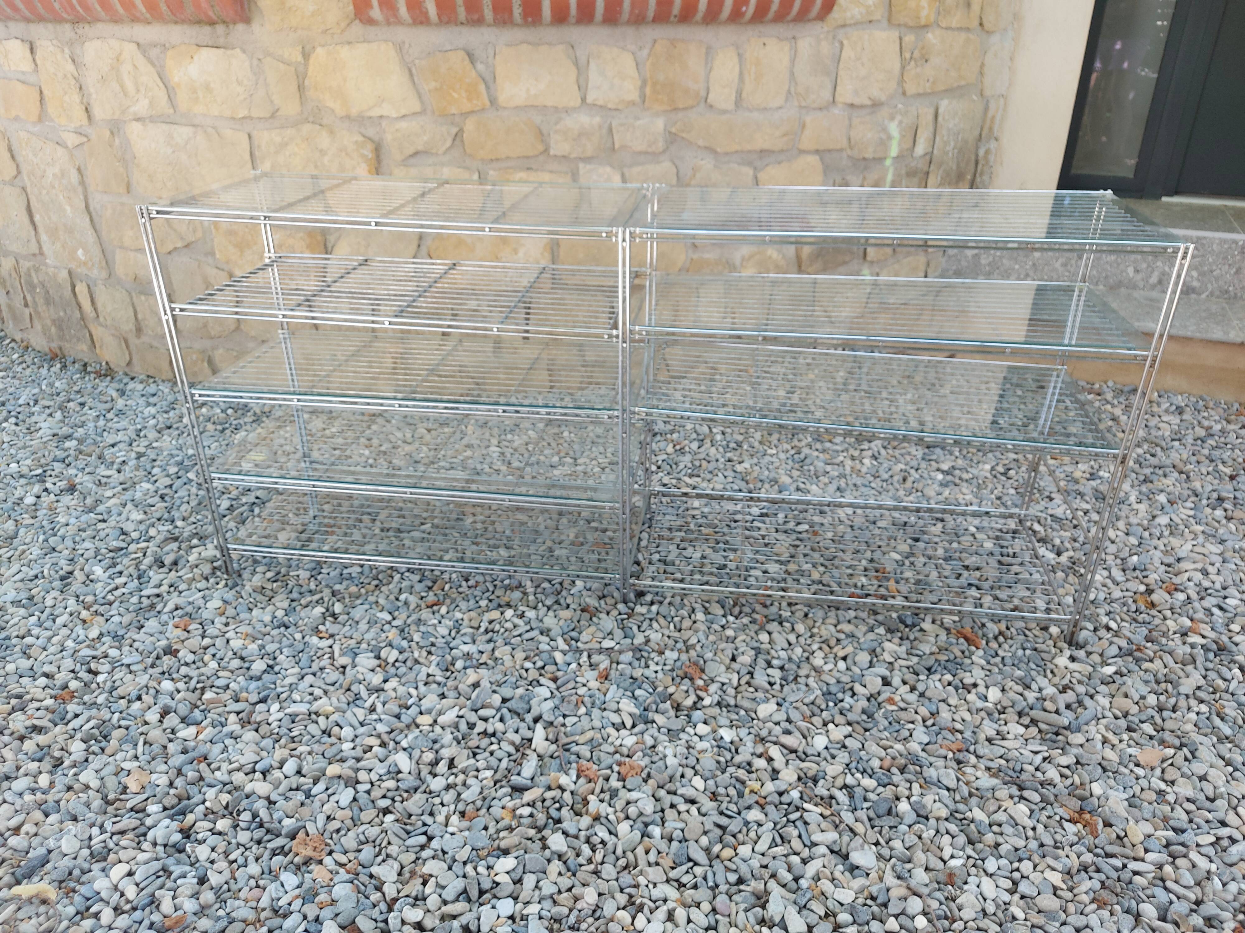 Etagère Ikea années 80 en acier chromé et verre par Niels Gammelgaard