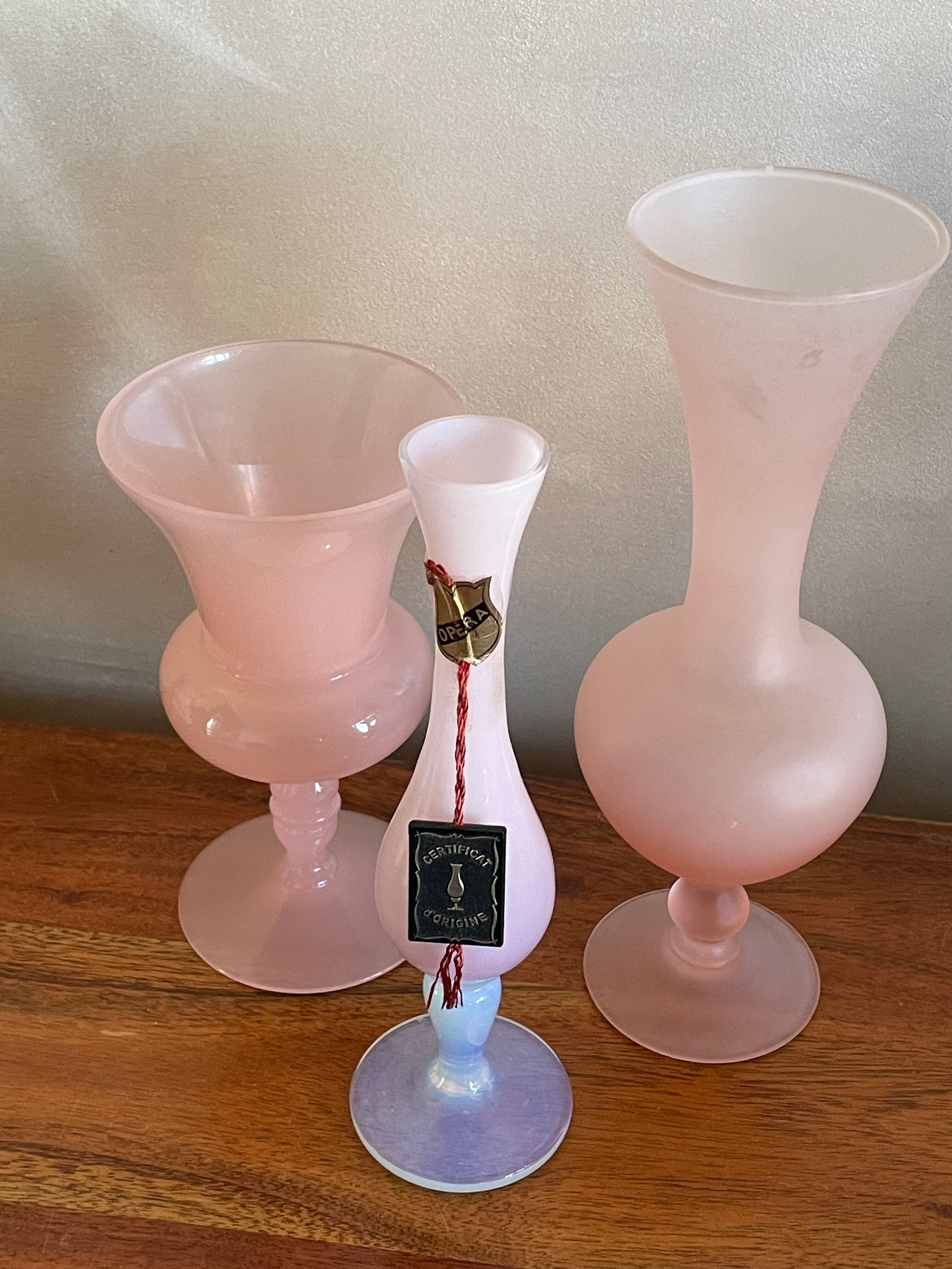 Trio de vases soliflore opaline et verre