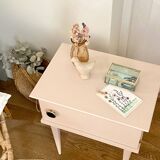 Bedside table with spindle legs