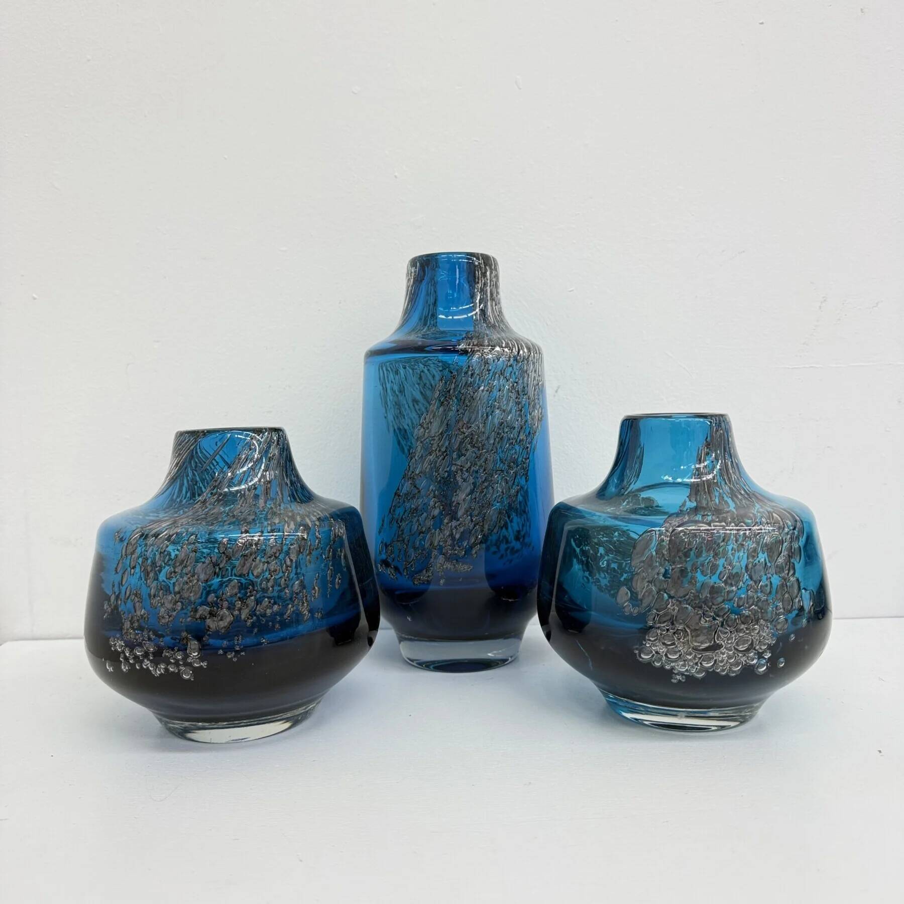 Set of 6 Schot Wiesel glass vases Bavarian Glass Art 'Florida' by Heinrich Löffelhardt blue bubbles 1970s Germany