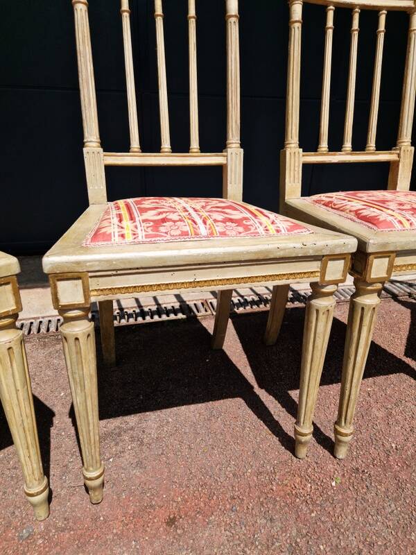 Set of 4 Louis XVI style chairs - In gray lacquered wood