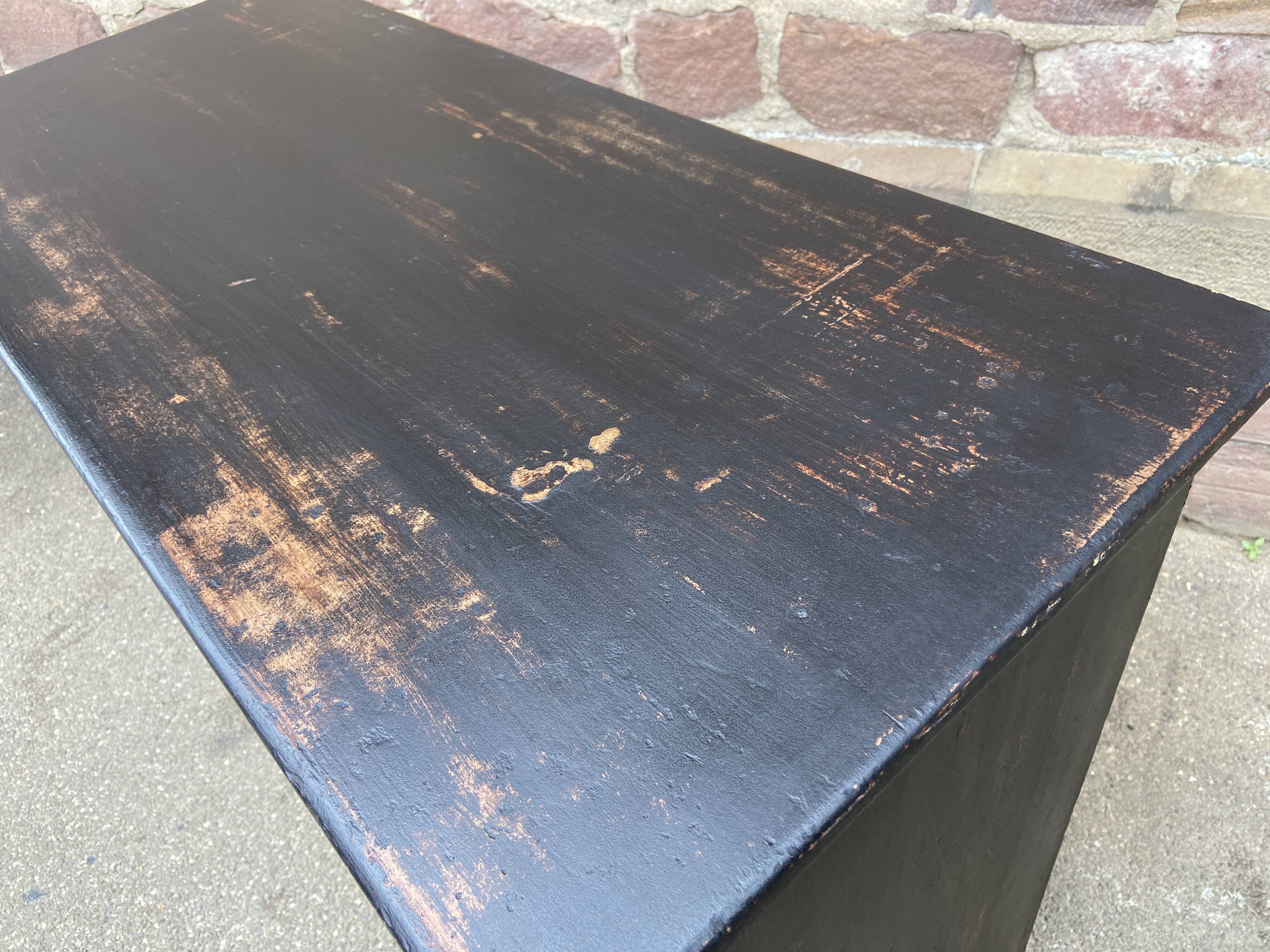 Low sideboard Early XXth wood painted