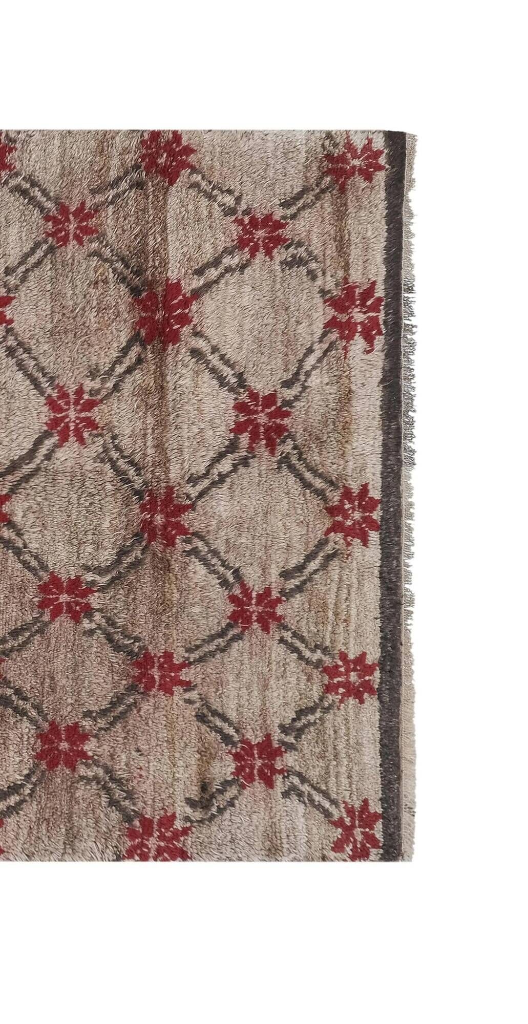 Vintage handmade Turkish rug 127x215 cm
