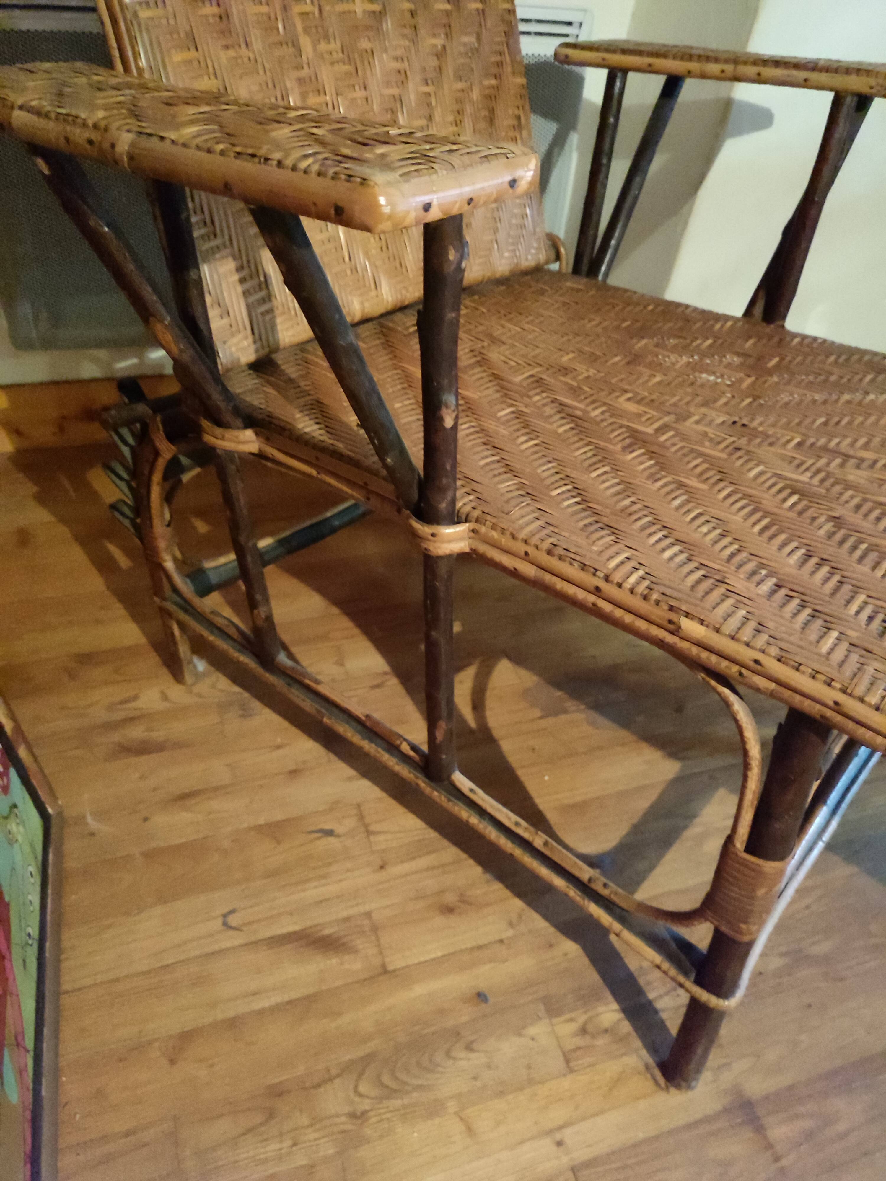 Braided rattan chaise longue 1920-30