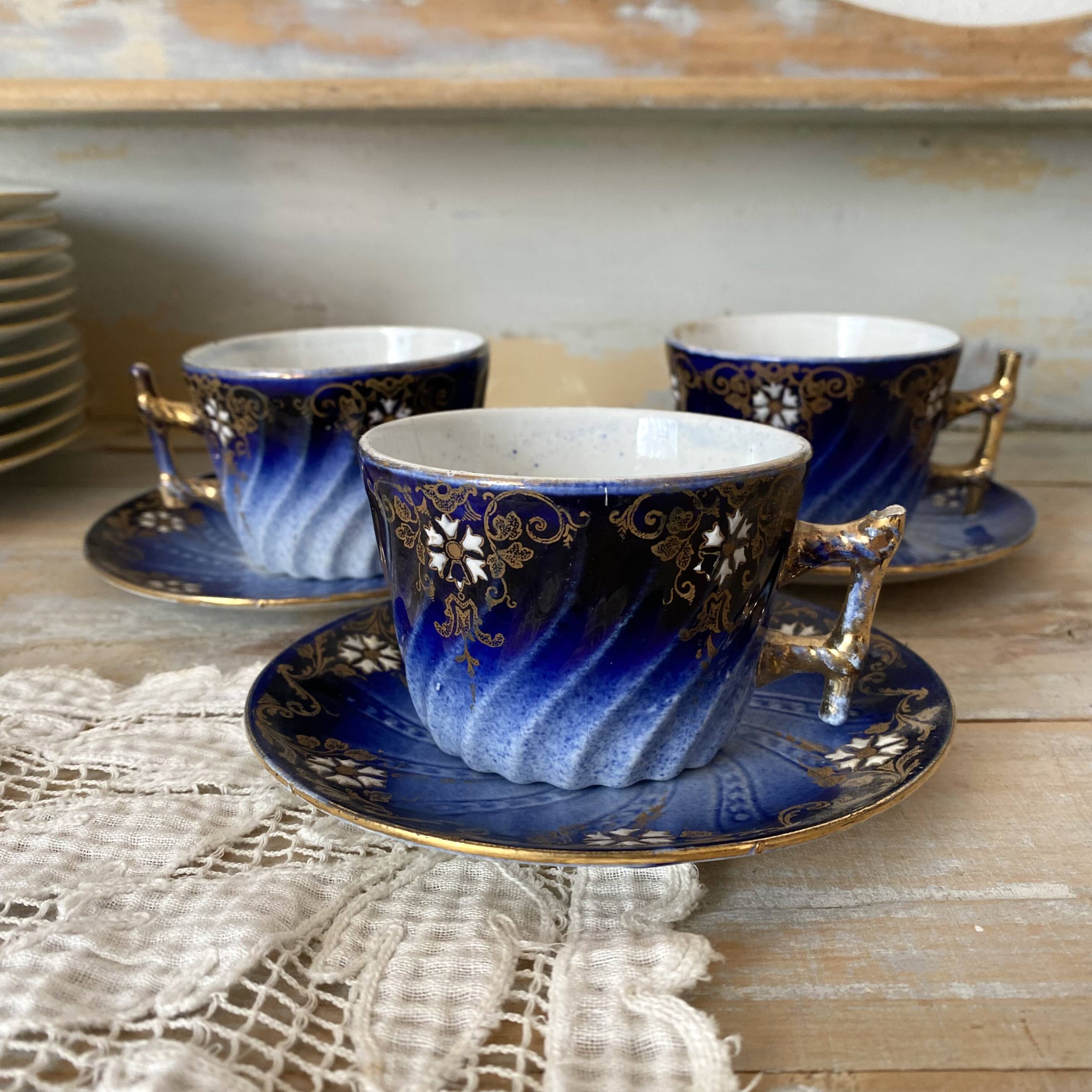 Tasses et soucoupes anciennes KG Luneville  fin XIXe