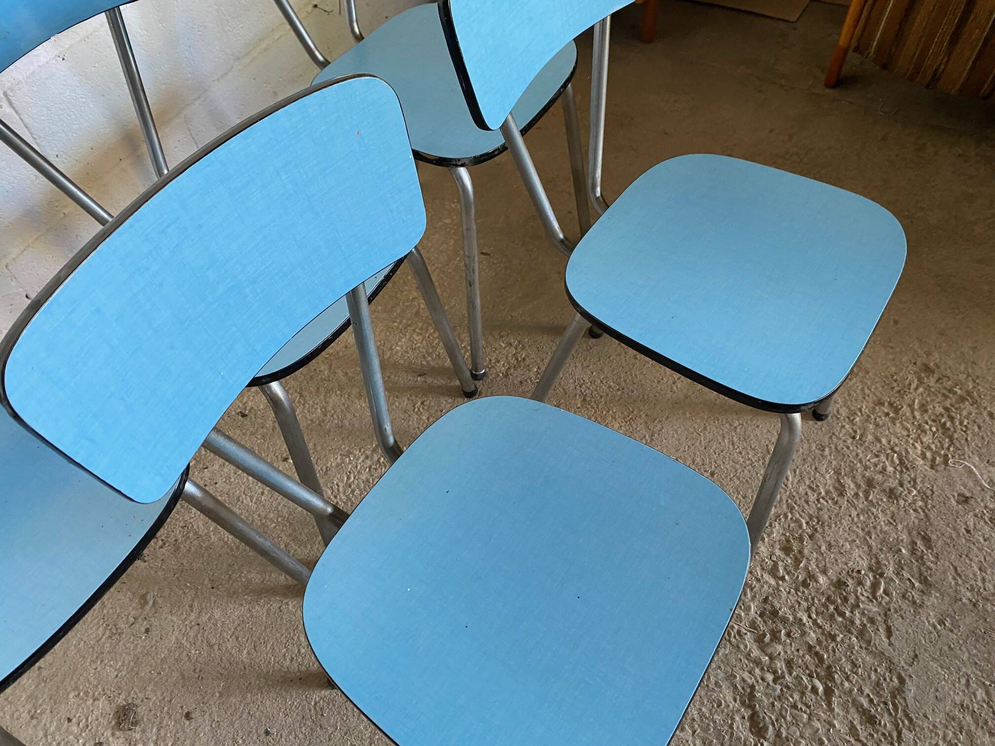Set of 5 vintage chairs in 1960s blue formica
