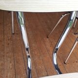 Table formica - 4 matching chairs