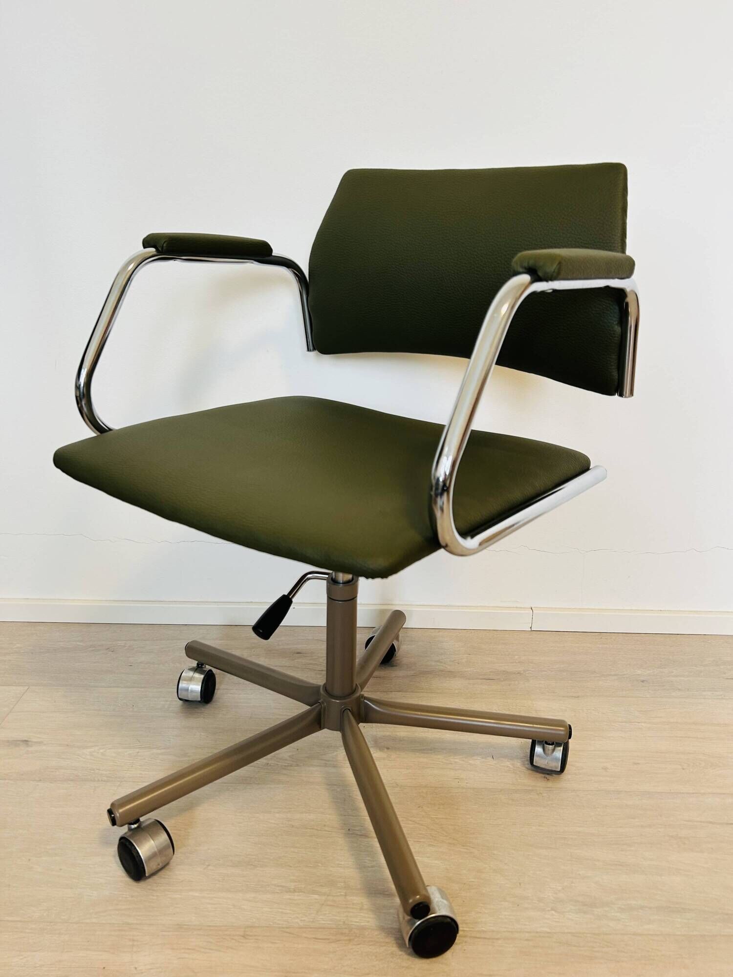 Vintage Fern Grey Office Arm Chair from Kovona Model K-380 from Czech 1970’s