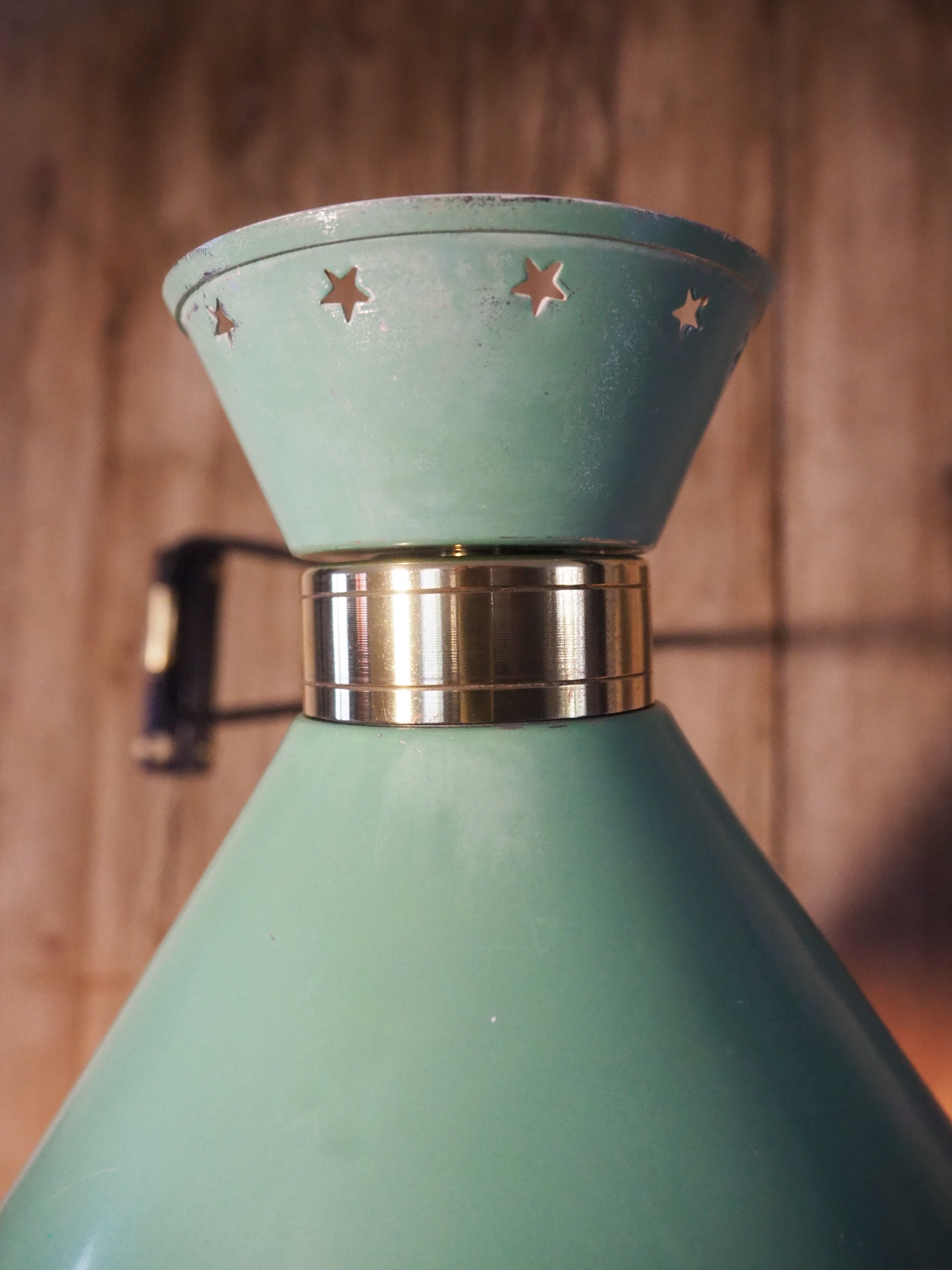 Lampe de potence murale articulée Diabolo du designer René Mathieu - verte