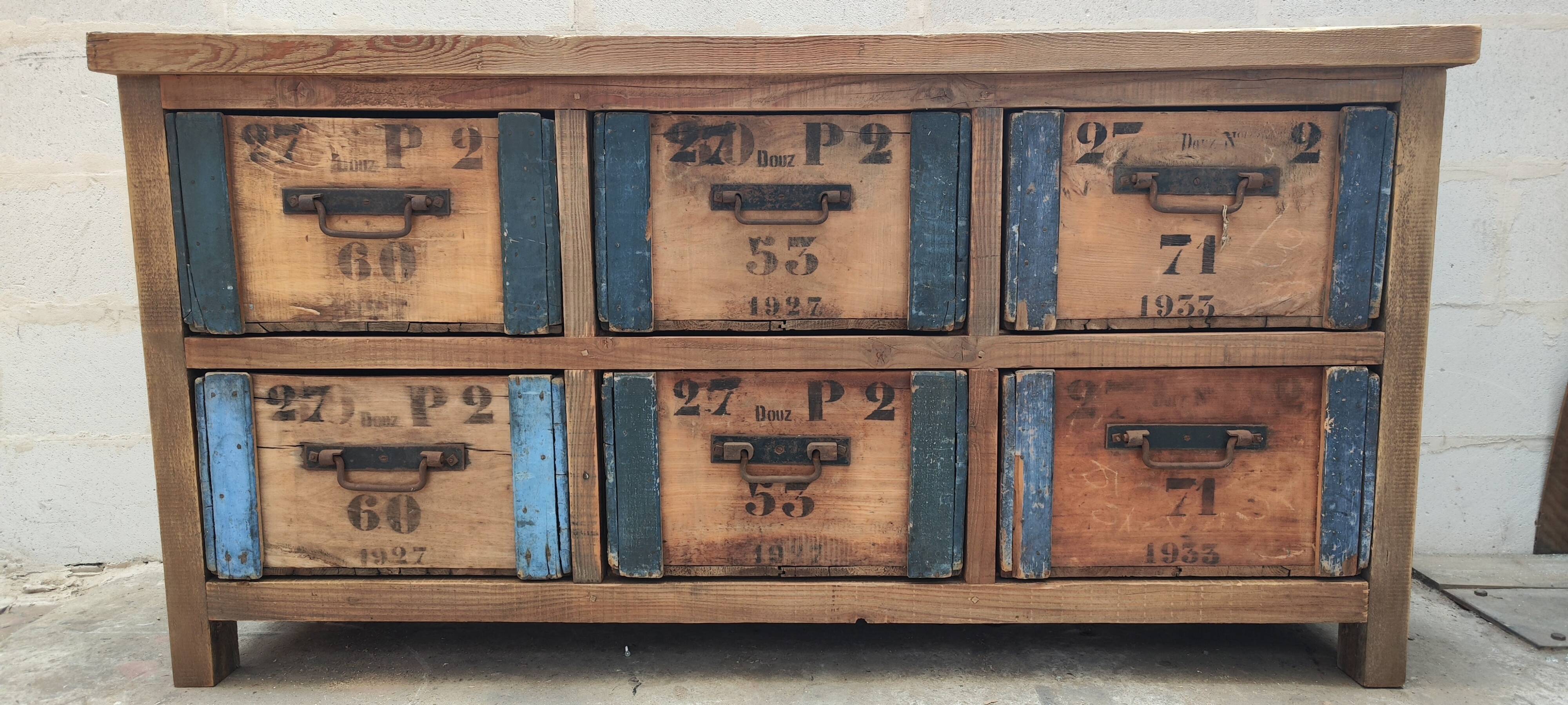 Ancien meuble d'atelier six tiroirs caisses