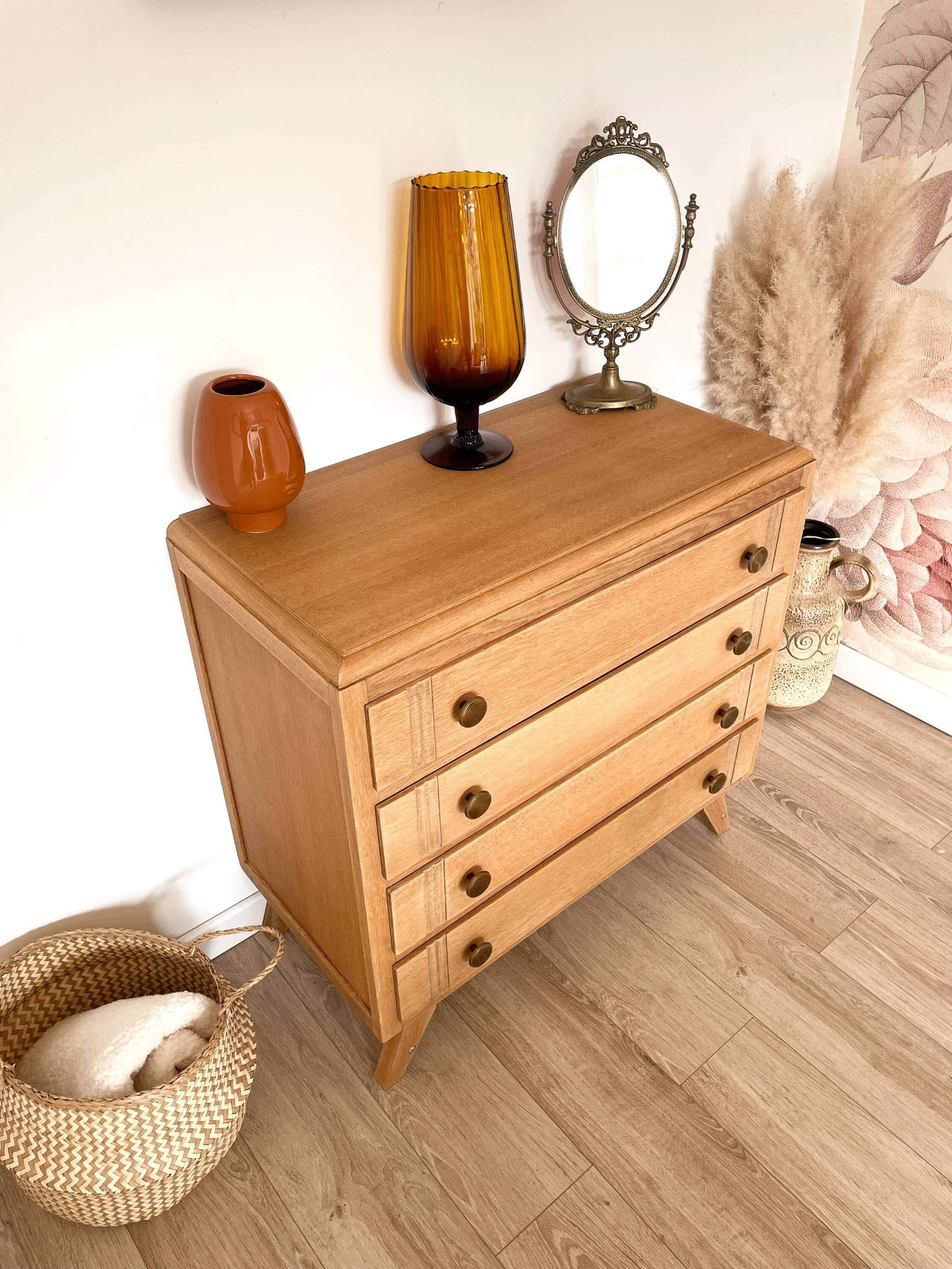 Vintage chest of drawers