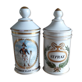 Pair of pots a pharmacy in porcelain