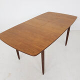 Hulmefa propos teak extendable dining table