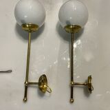 2 appliques murales en verre opalin en laiton italien