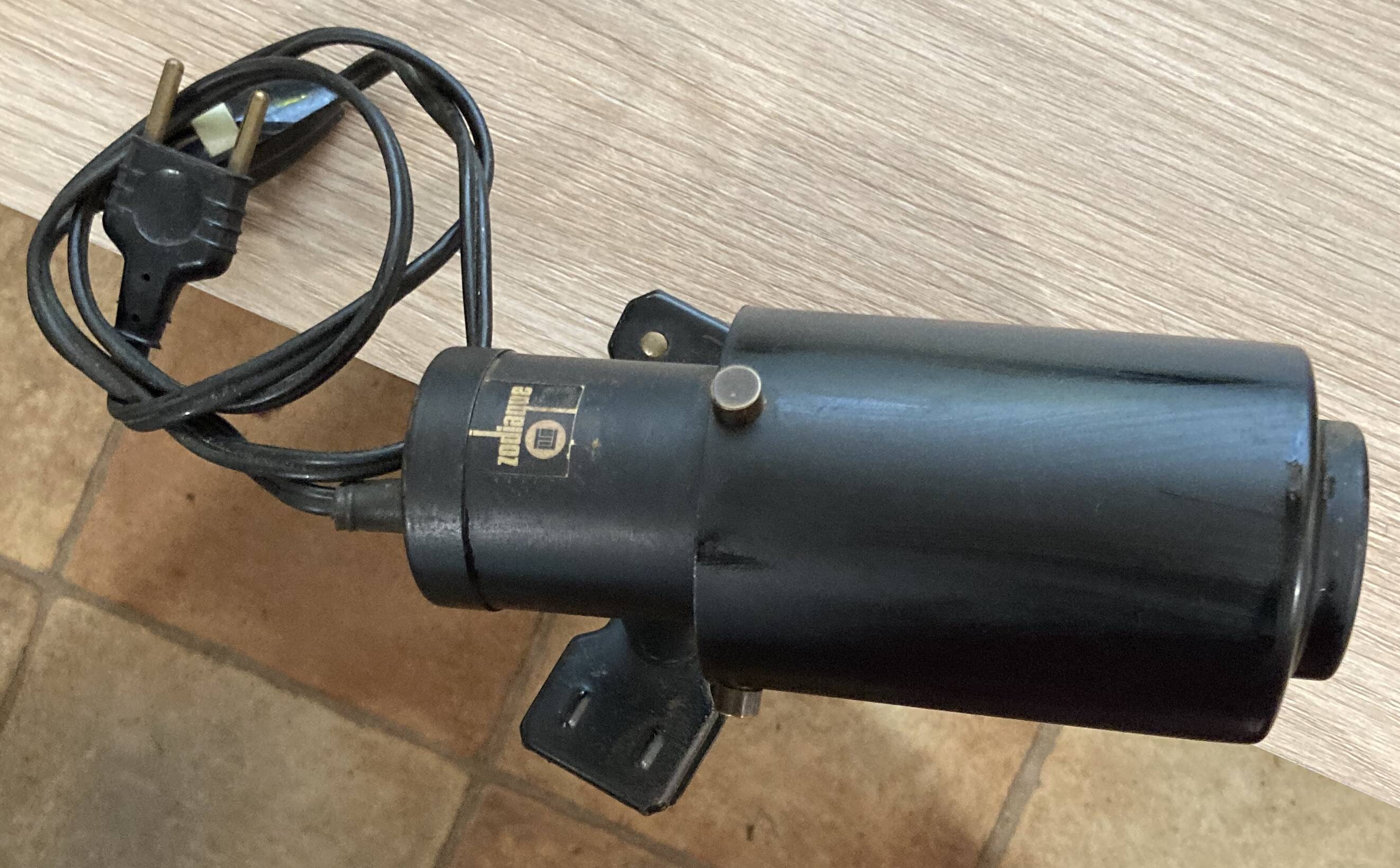 Jacques BINY (1913-76) Spot à pinces Lita 0160 Zodiaque Zodiac noir vintage