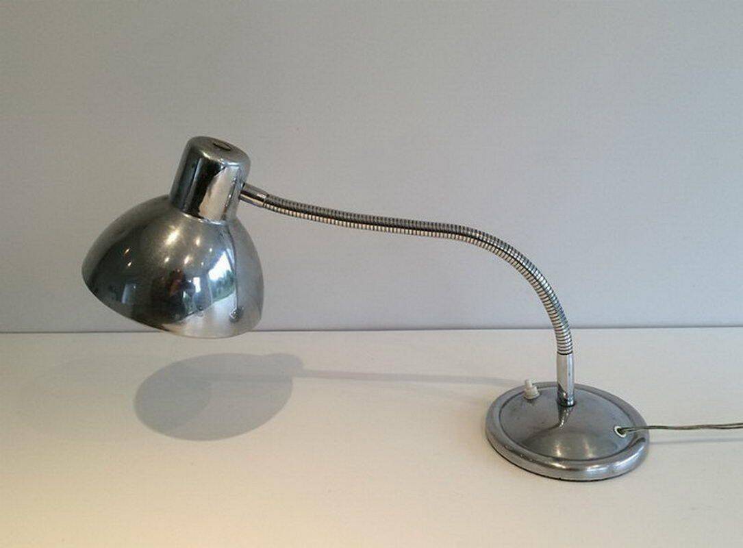 Flexible chrome lamp