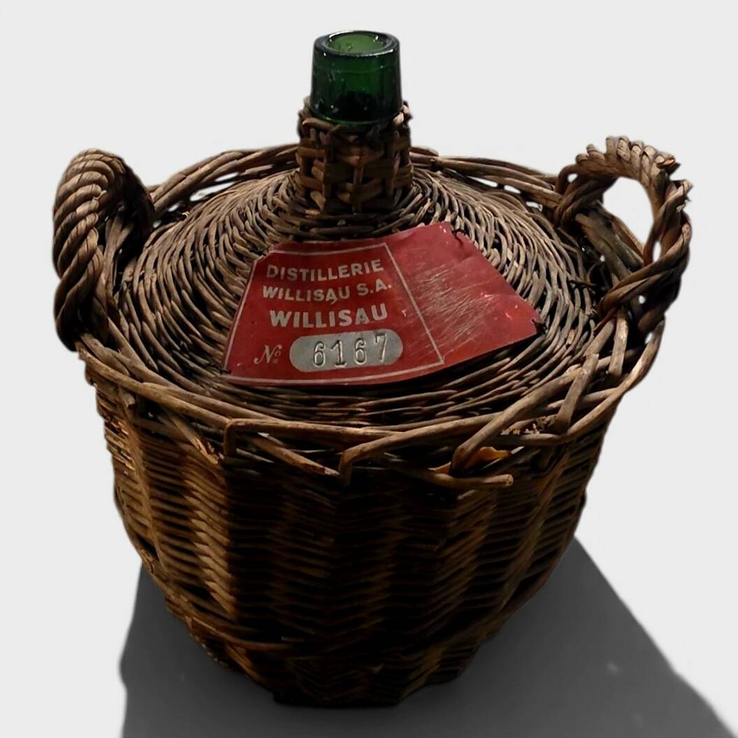 Give me Jeanne from Distillerie Willisau SA – 50cm