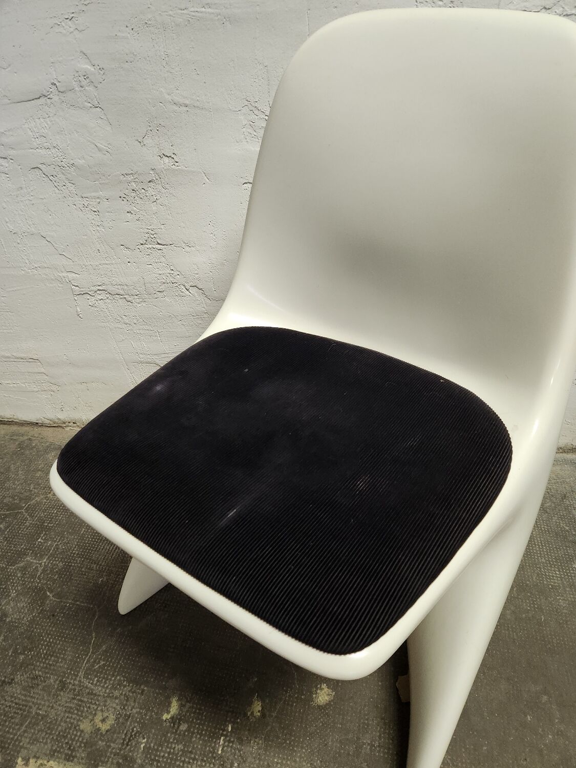 Casala chair design Alexander Begge space-age