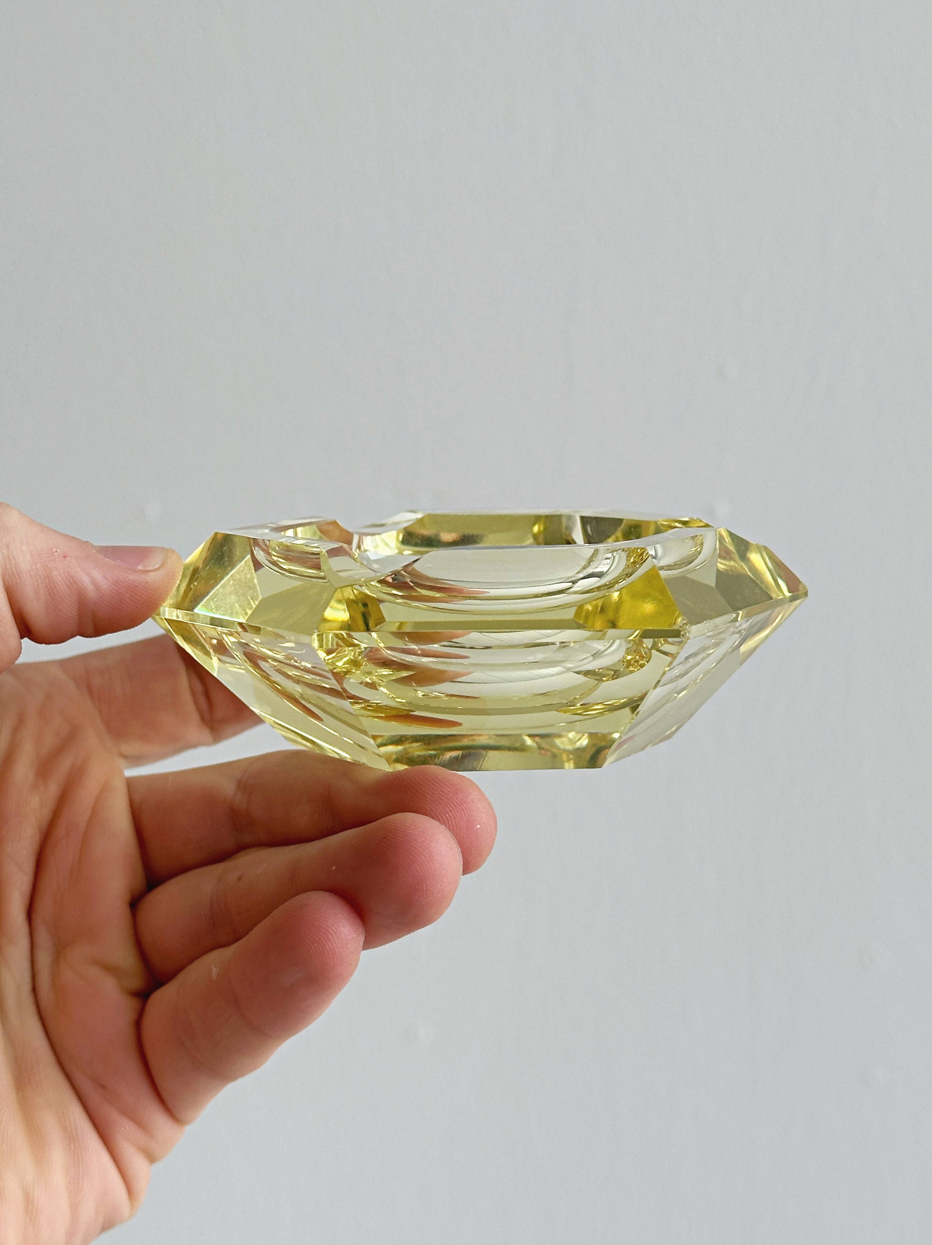 Cendrier cristal jaune
