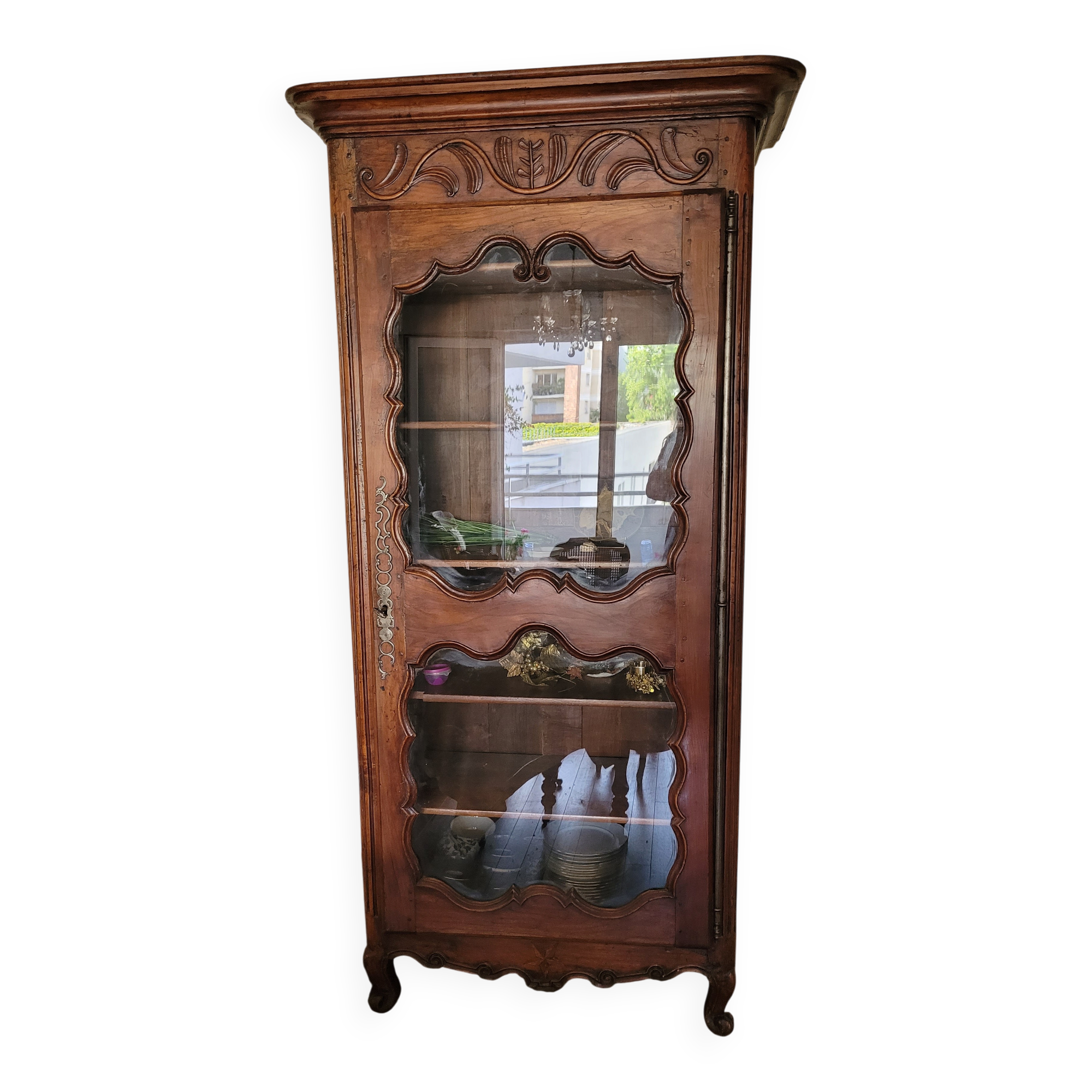 Magnificent antique bonnetière in carved solid wood – Louis XV style