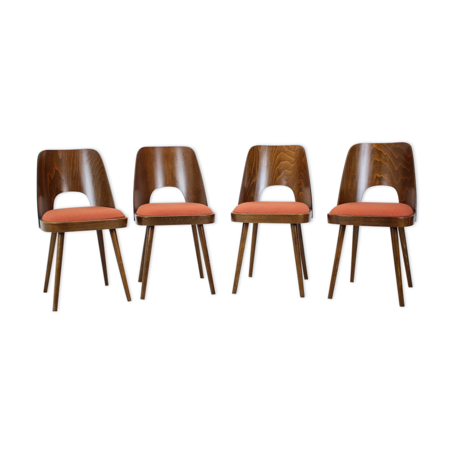Ensemble de quatre chaises de salle à manger conçu par Oswald Haerdtl, années 1960