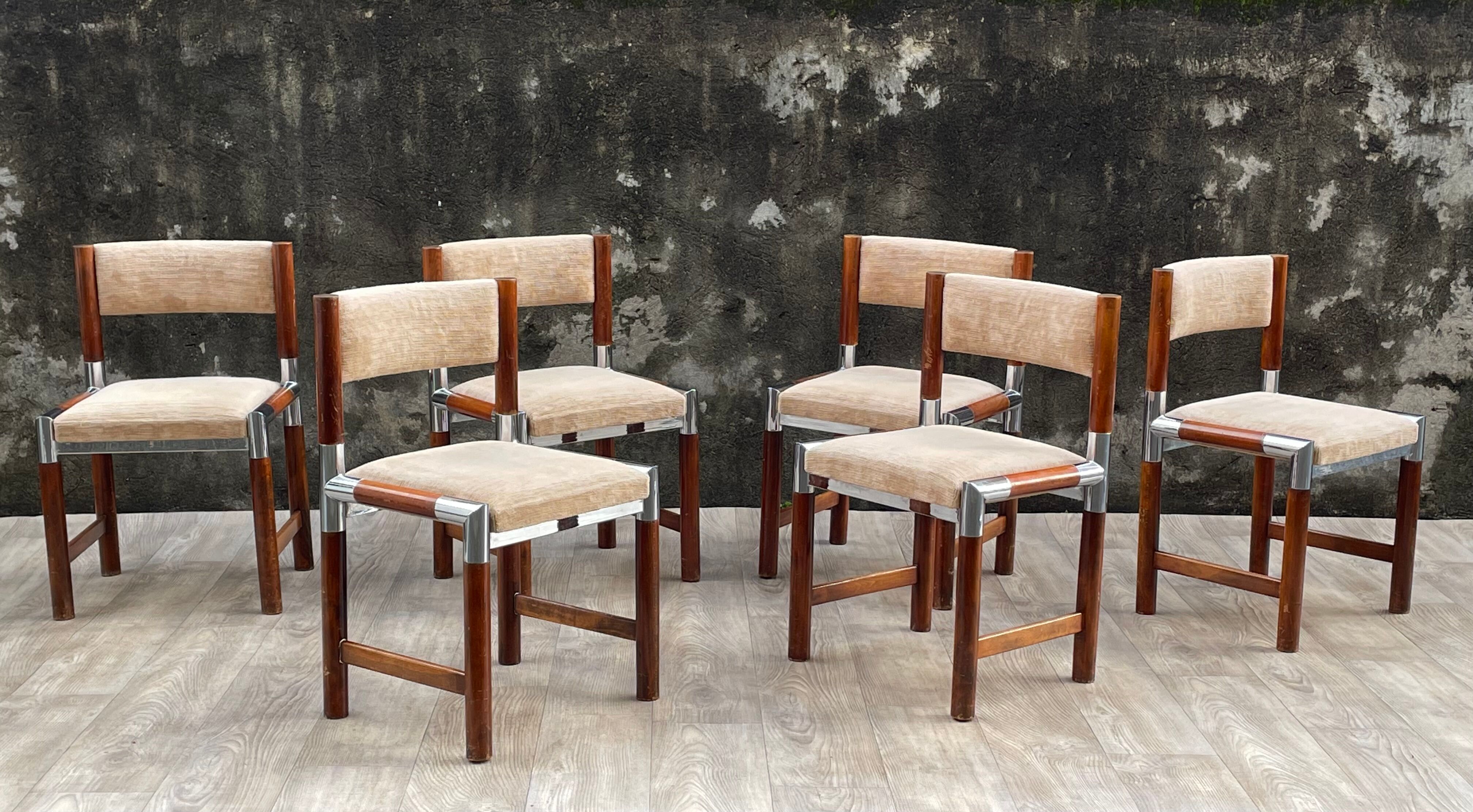 6 vintage chairs in wood, metal and fabric