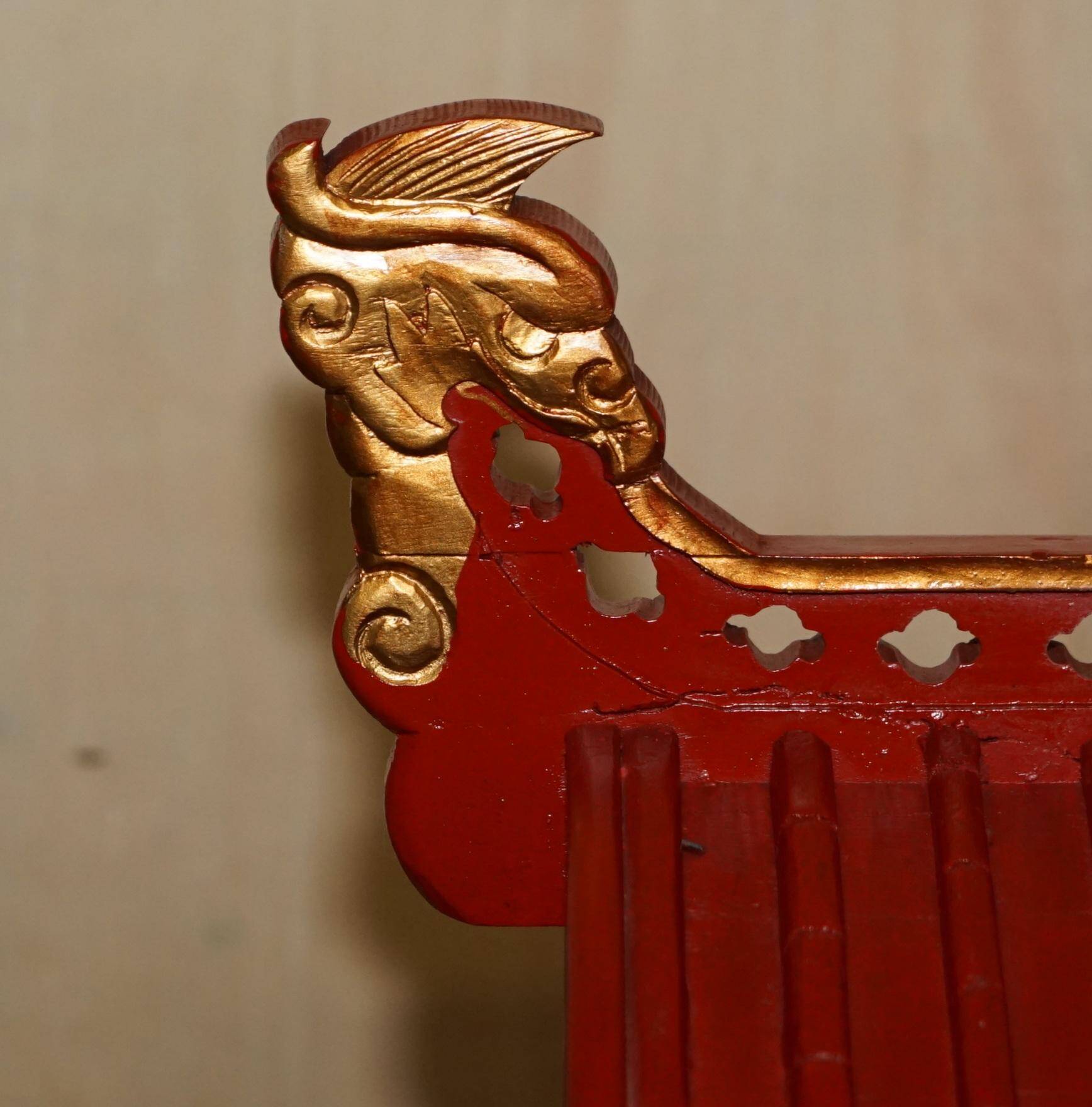 Armoire Chinoise Vintage à Toit Pagode, Très Décorative