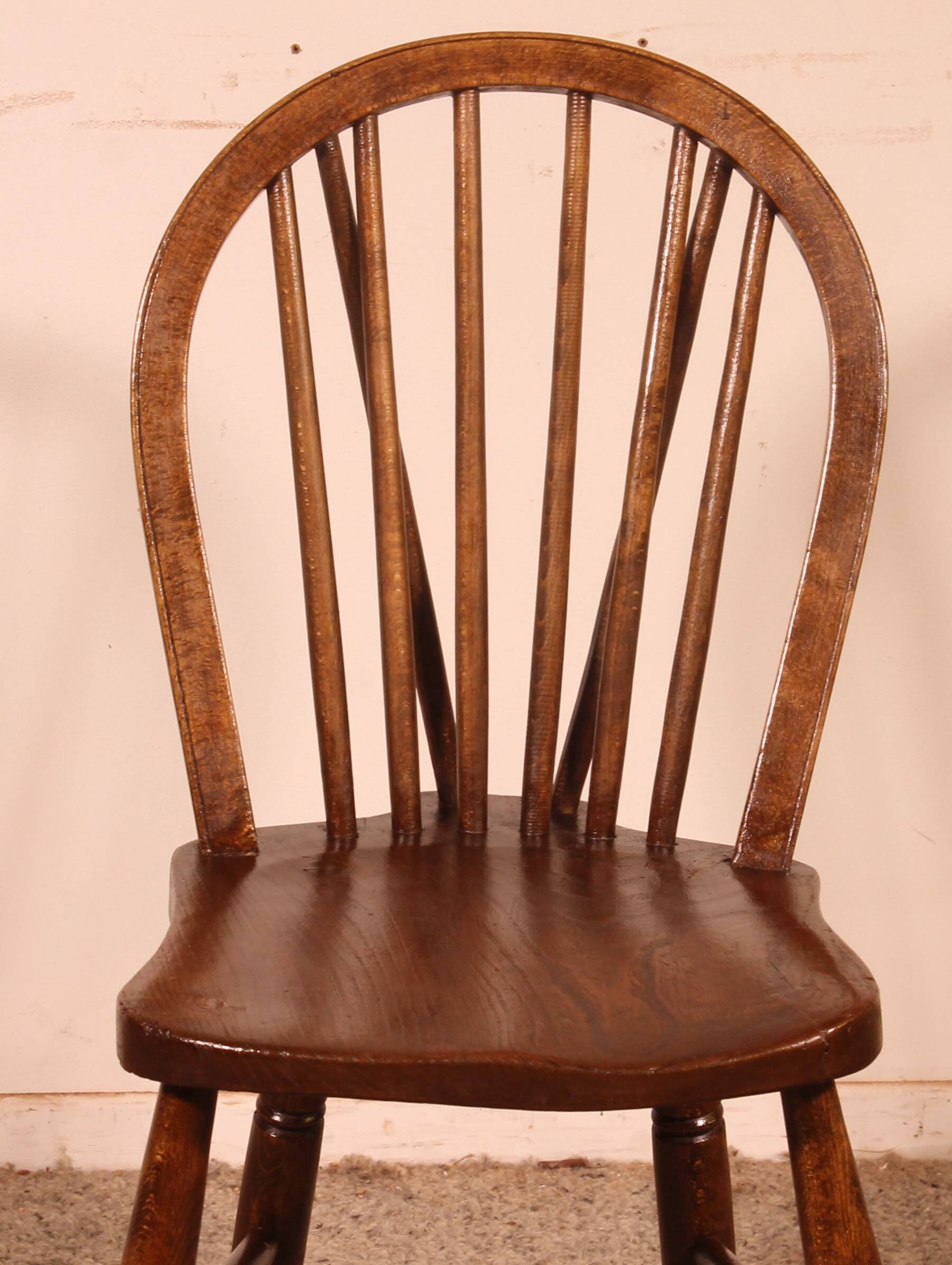 Série De 5 Chaises Windsor Du 19° Siècle