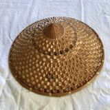 Chapeau Asiatique dimensions : hauteur -16 cm- diamètre -42 cm-