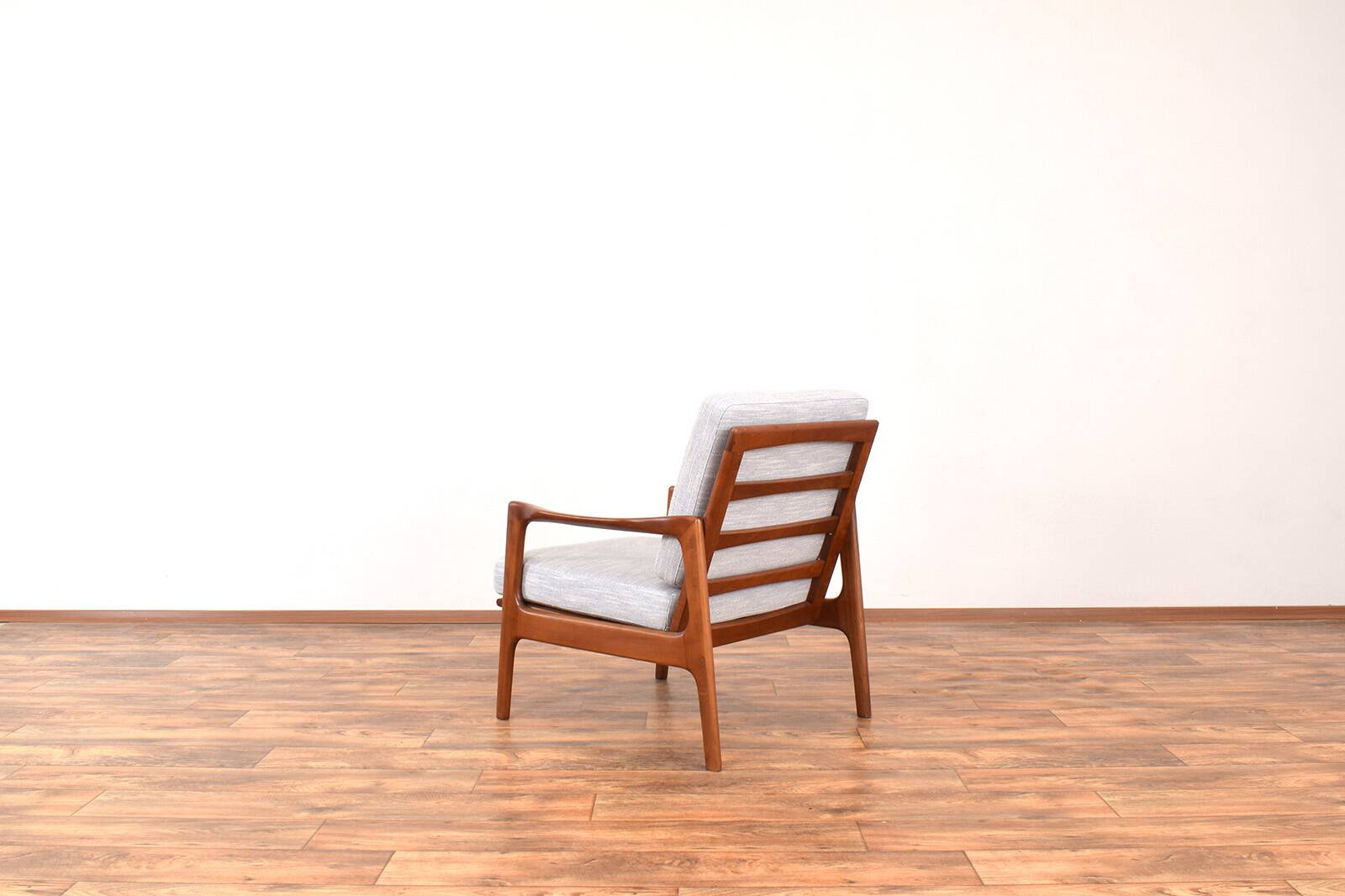 Fauteuil lounge Mid-Century par Illum Wikkelsø, années 1960.