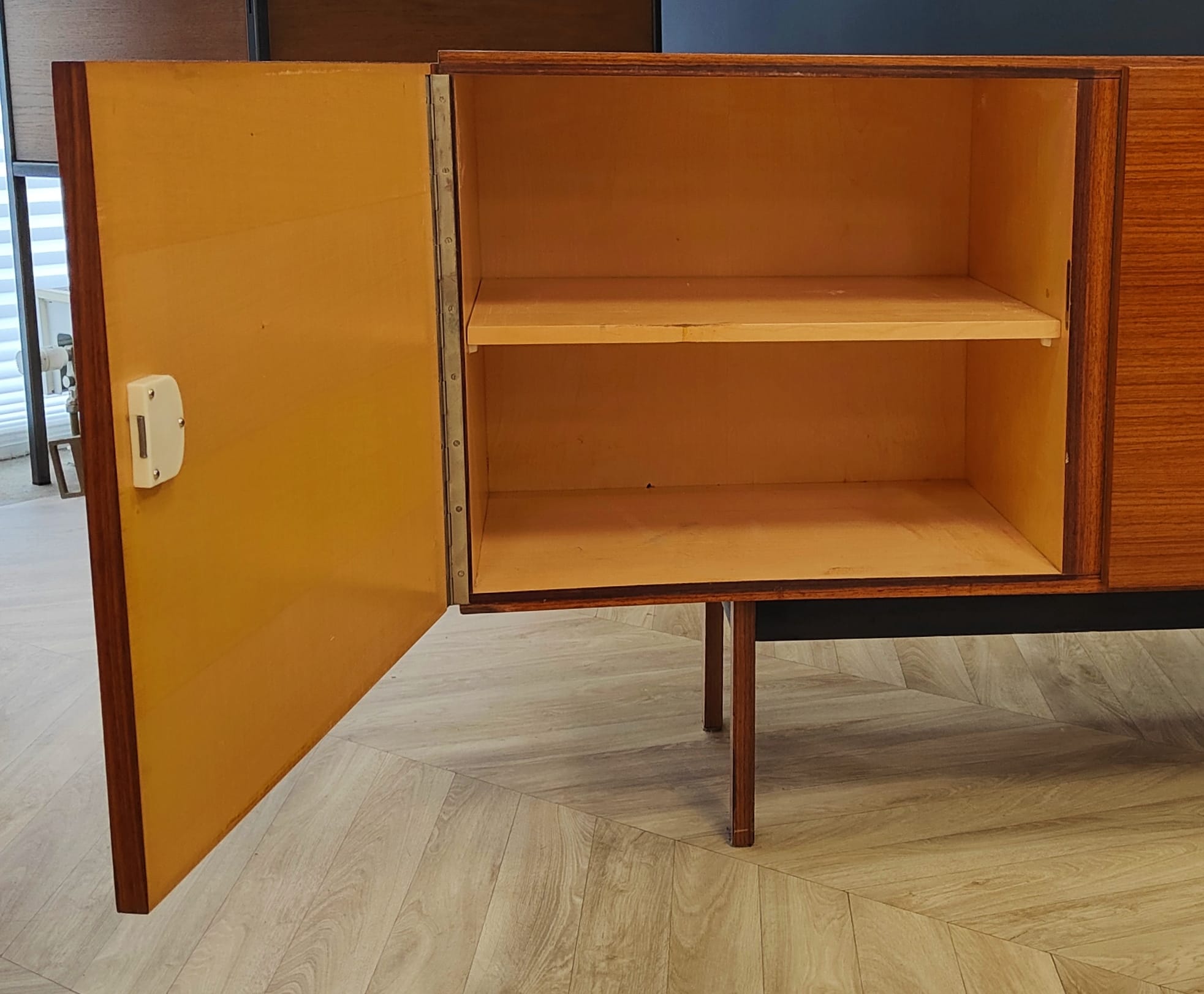 Enfilade Mid Century