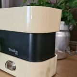 Vintage kitchen scale