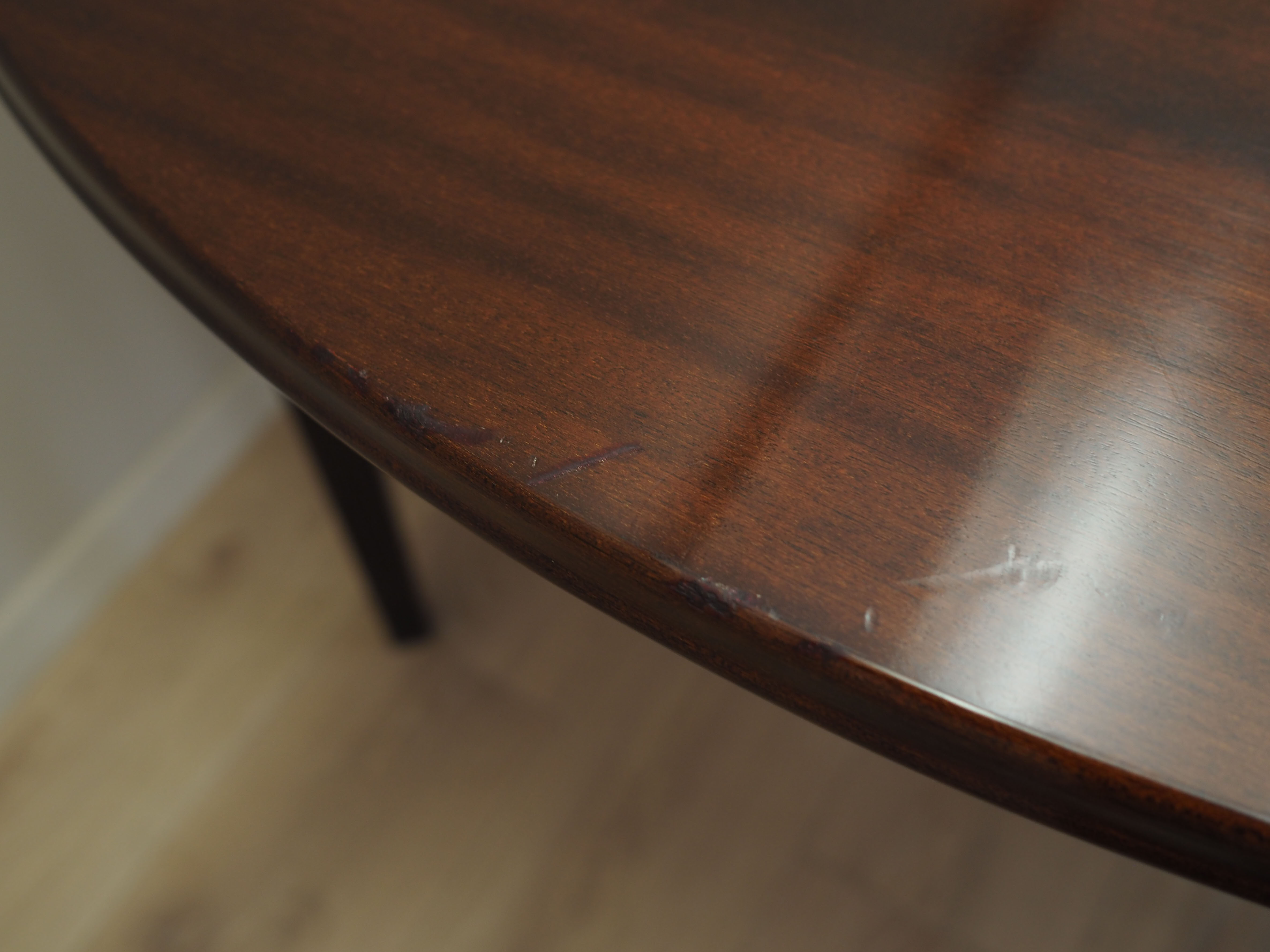 Round mahogany table, Danish design, 1970s, production: Denmark