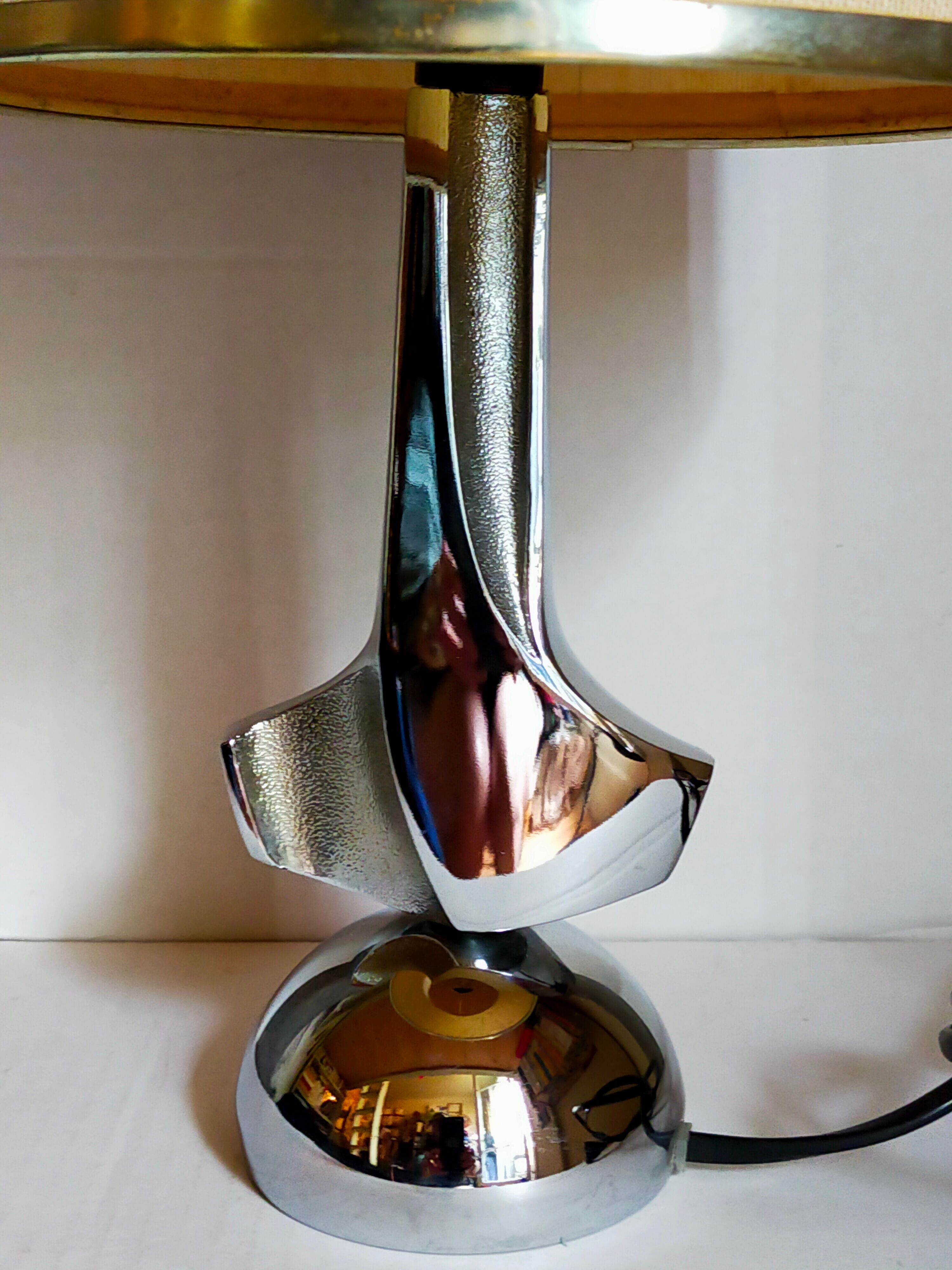 Lampe moderniste métal chromé années 70, abat-jour en toile beige