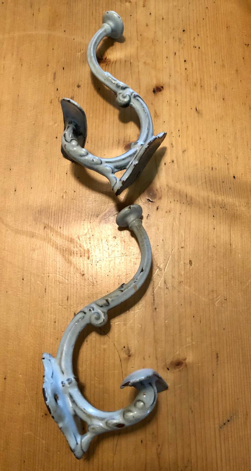 Patère en fonte émaillée