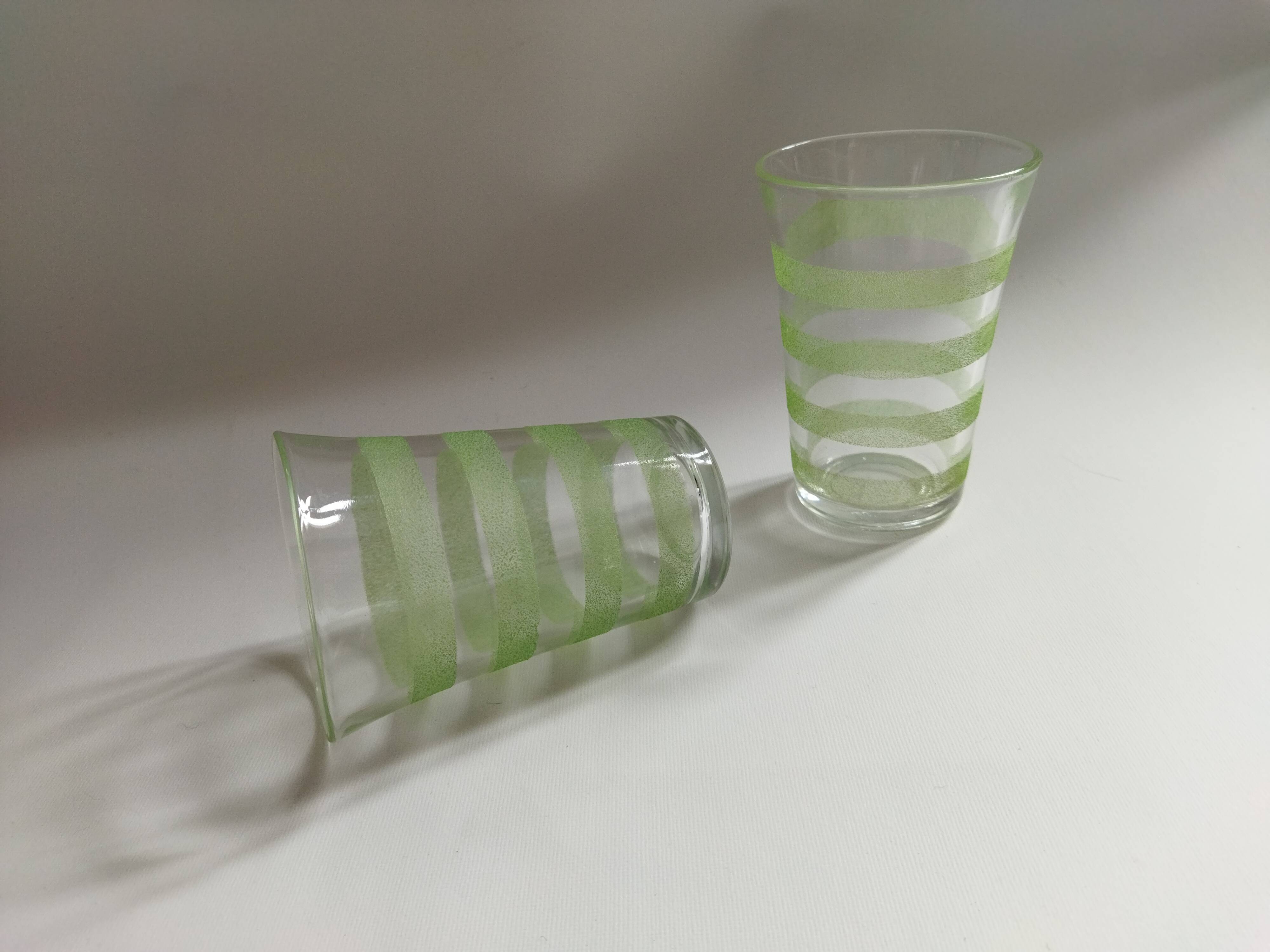 Deux verres granités VHF