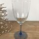 Verres striés à pied bleu