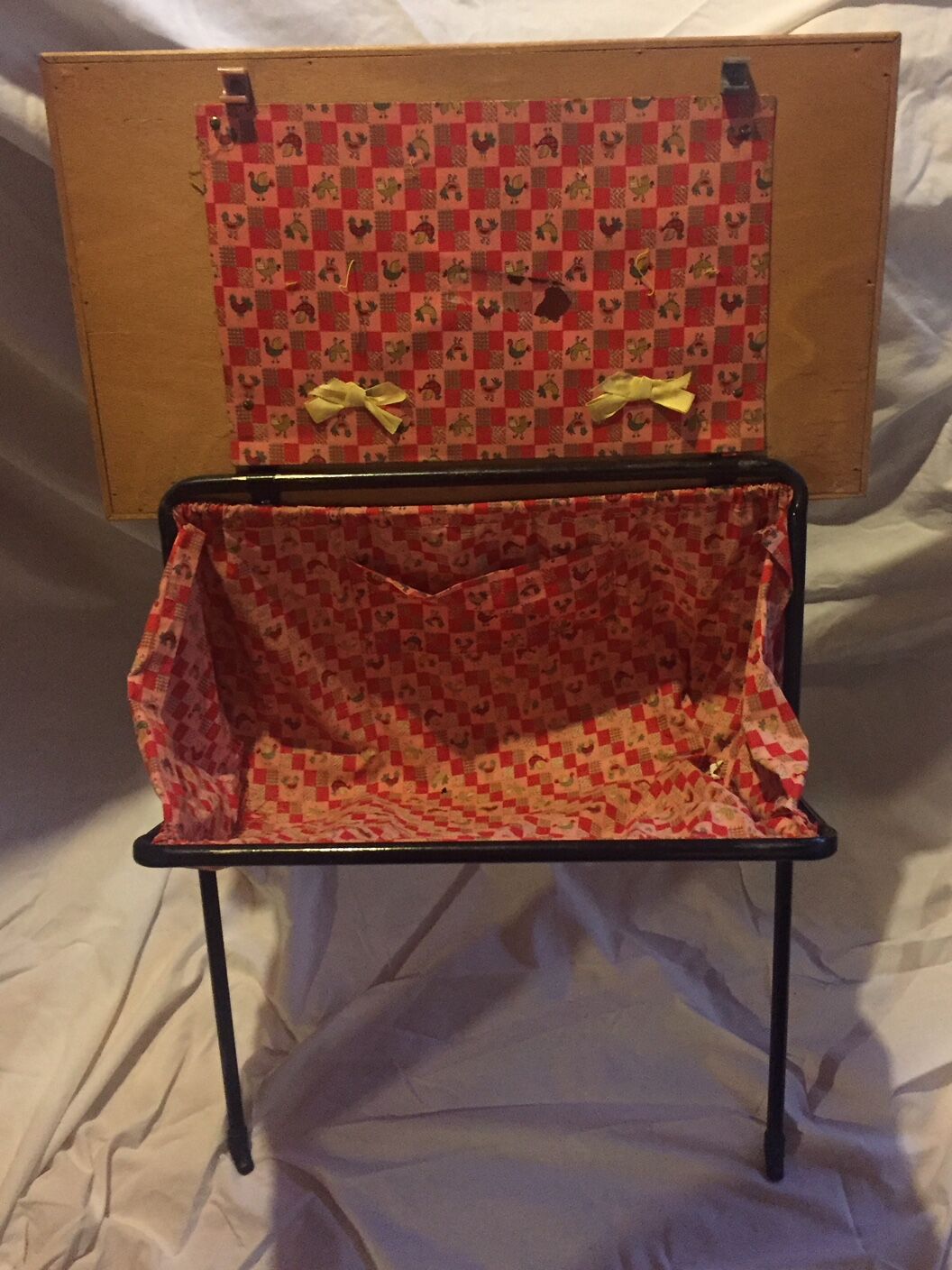 Foldable worker in wood, fabric and metal from the 60s and 70s