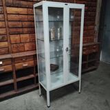 Armoire médicale vintage ManuBelge | Vitrine industrielle en verre