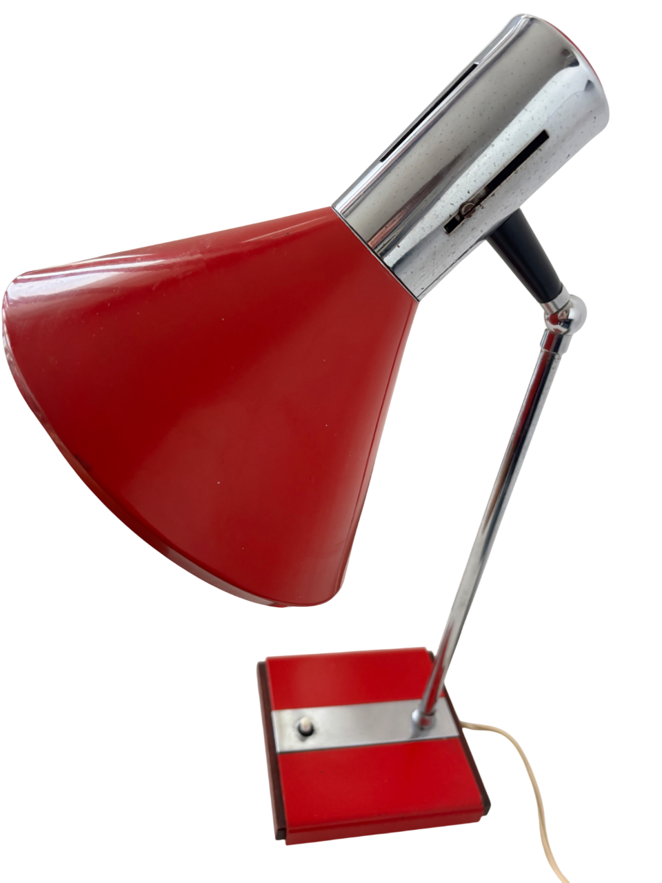 Italian desk lamp in wood and metal from the 1960s.