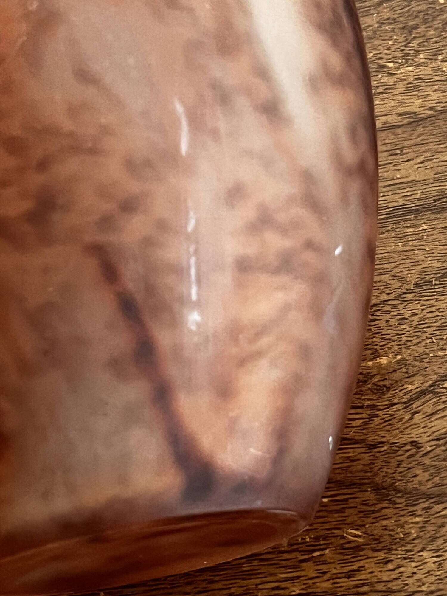 Vase en verre ambré