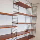 Étagère murale modulaire vintage en teck Nisse String, années 60