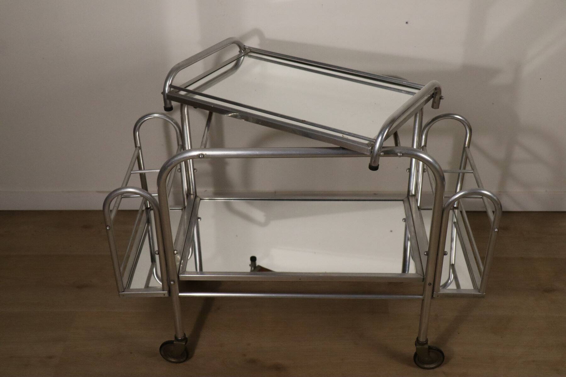 Desserte roulante vintage années 70 en métal chromé et verre miroir