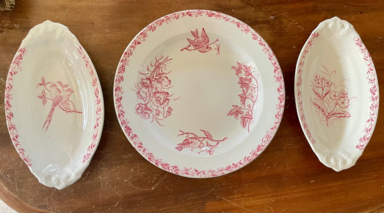 Set of three iron earth dishes