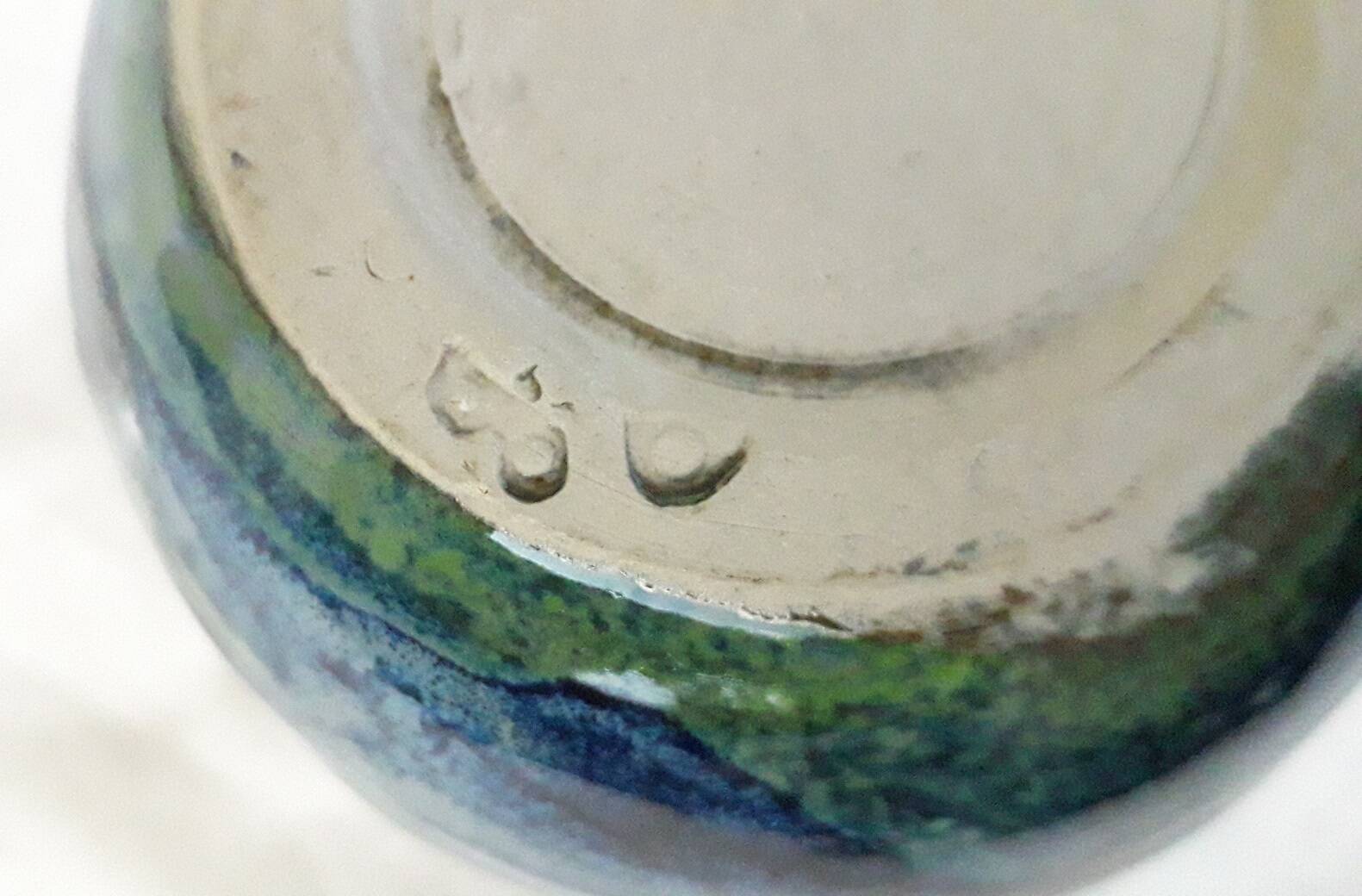 Ceramic flower vase
