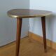 Table basse bout de canapé tripode forme médiator pieds fuselés compas